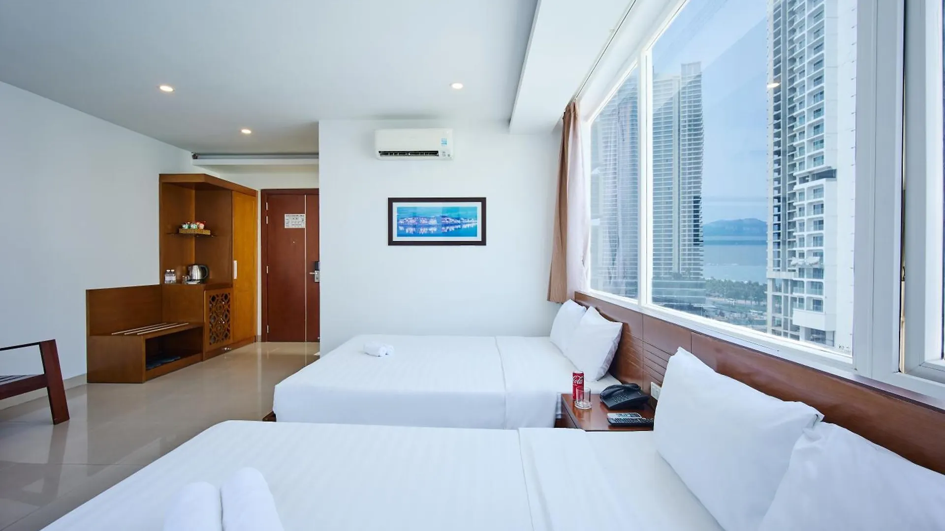 Golden Light Da Nang Hotel