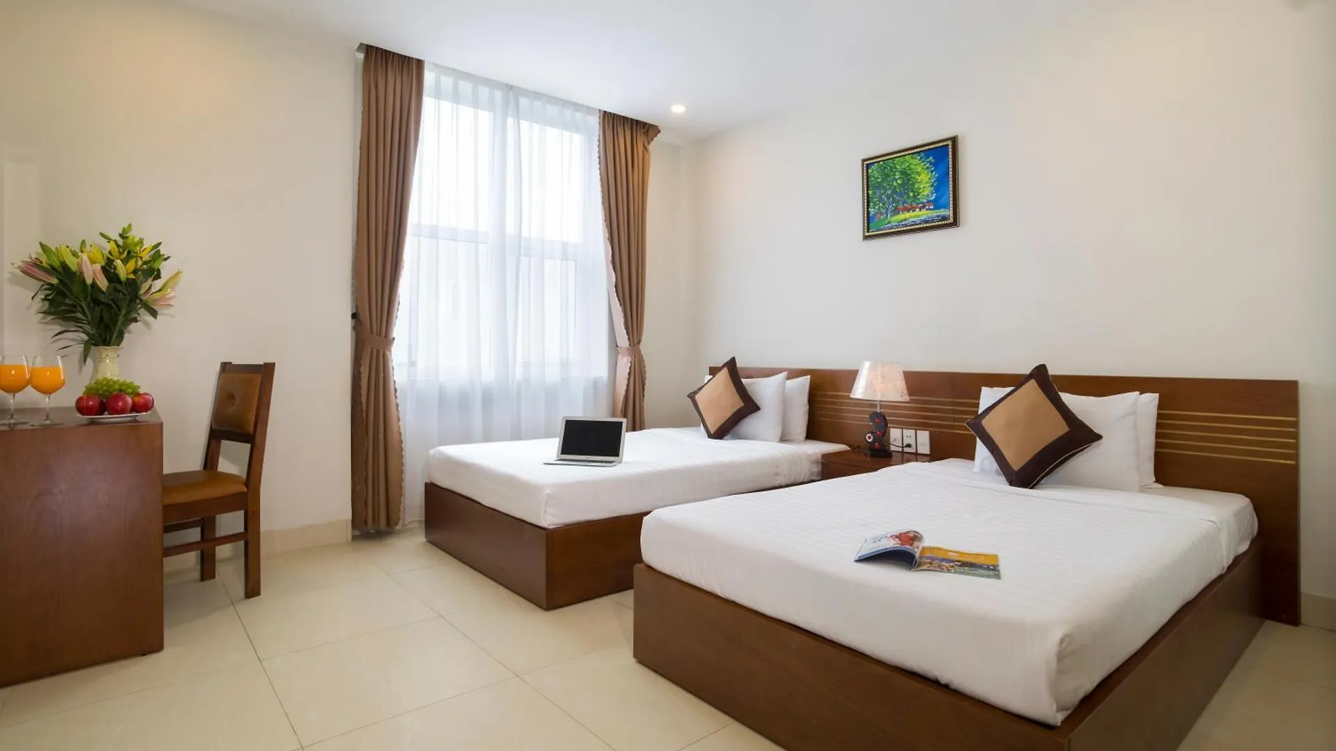 Golden Light Da Nang Hotel