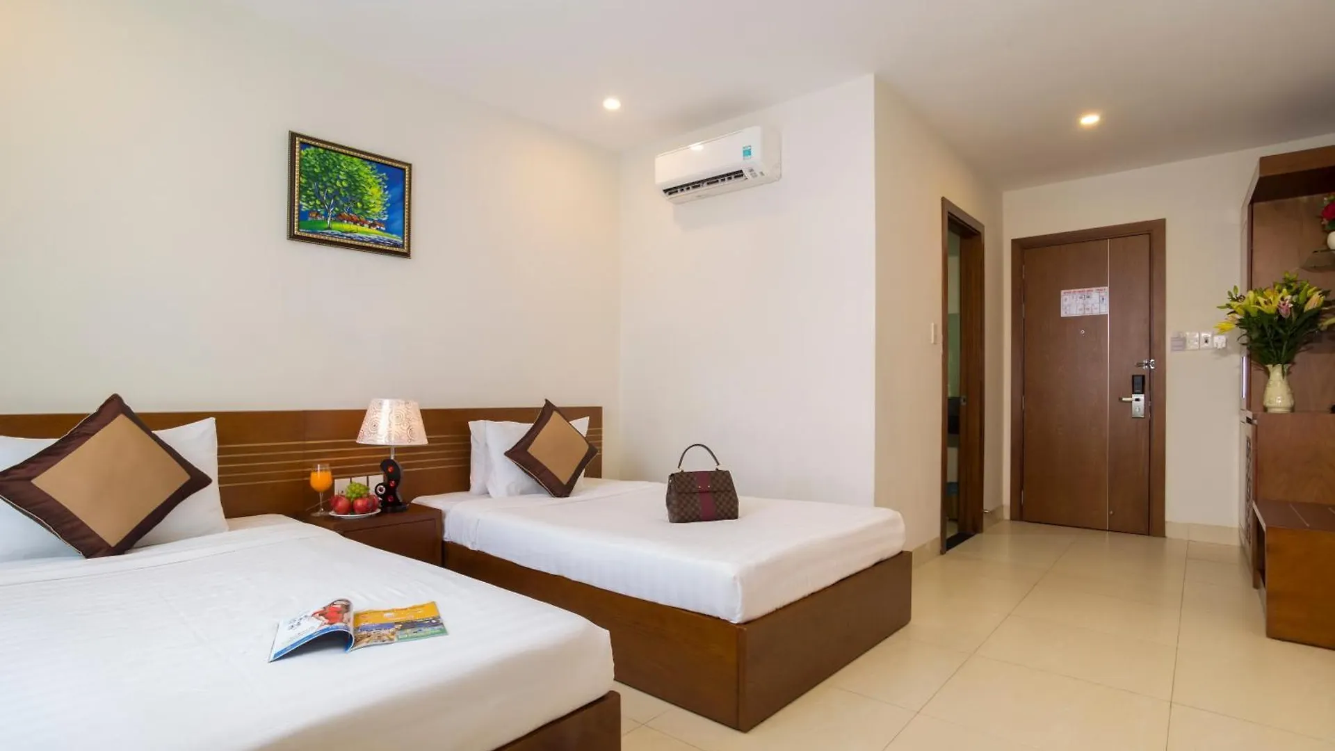 Golden Light Da Nang Hotel Vietnam