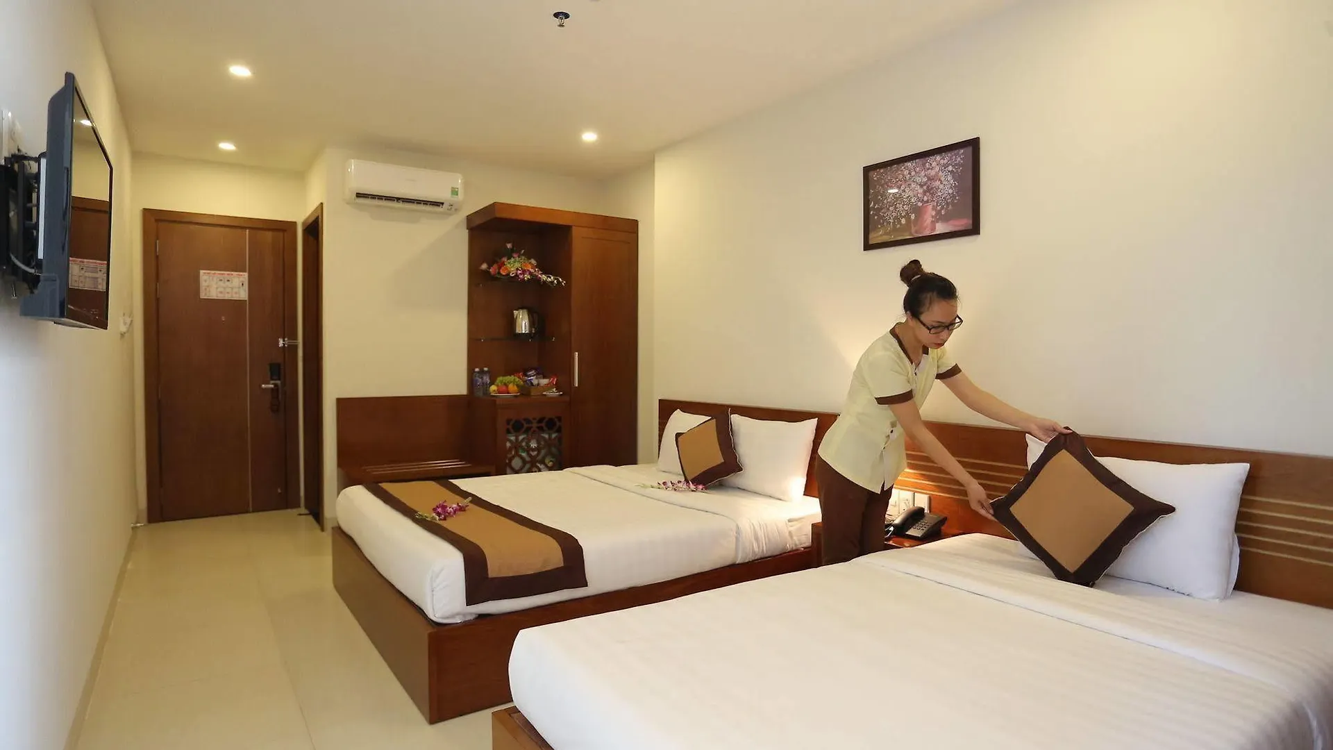 Golden Light Da Nang Hotel 4*,