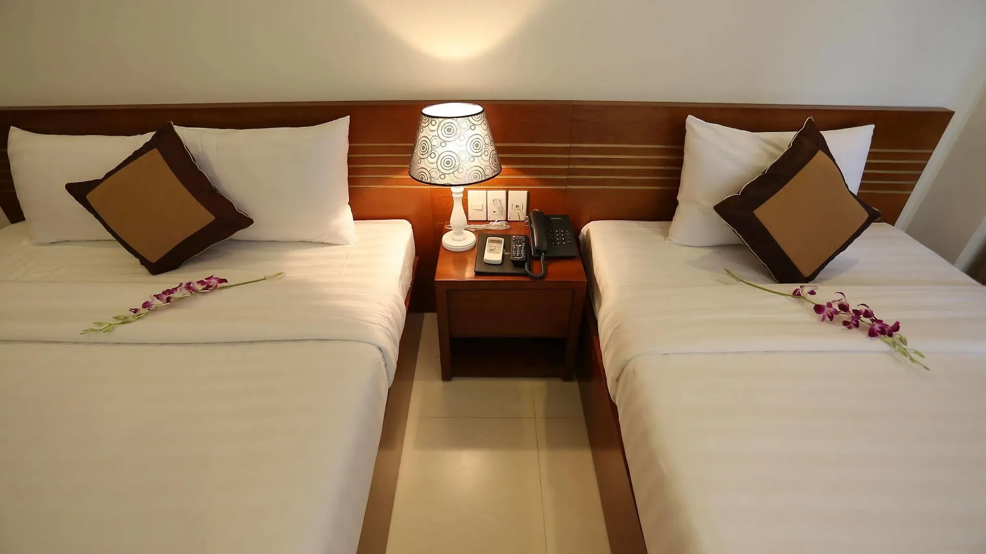 Golden Light Da Nang Hotel